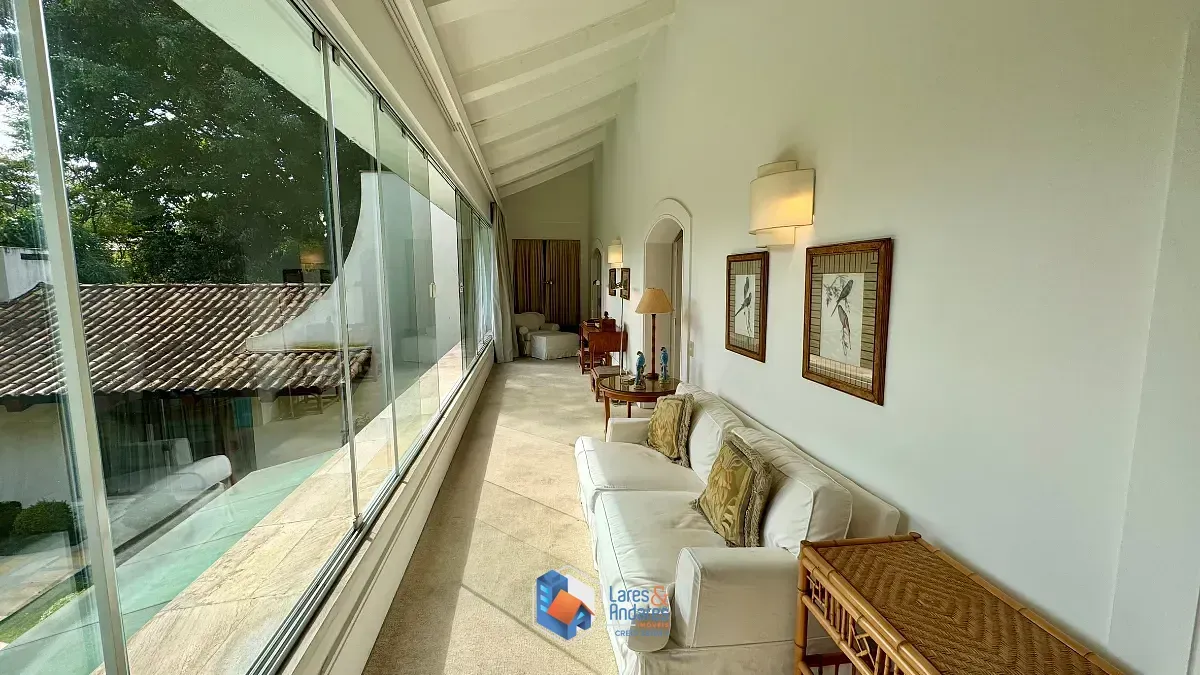 Imagem Casa para venda em Cidade Jardim com 3 quartos, sendo 3 suítes, 1,200m²