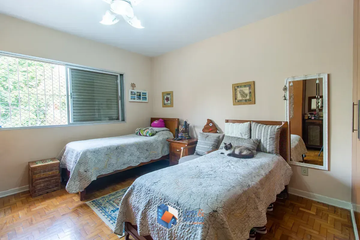 Imagem Sobrado para venda em Vila Clementino com 3 quartos, sendo 1 suíte, 189m²