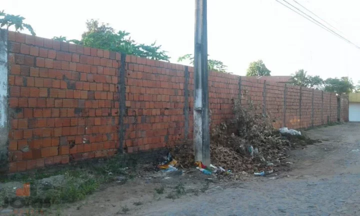 Imagem Terreno a Venda no bairro Centro - Pacajus, CE