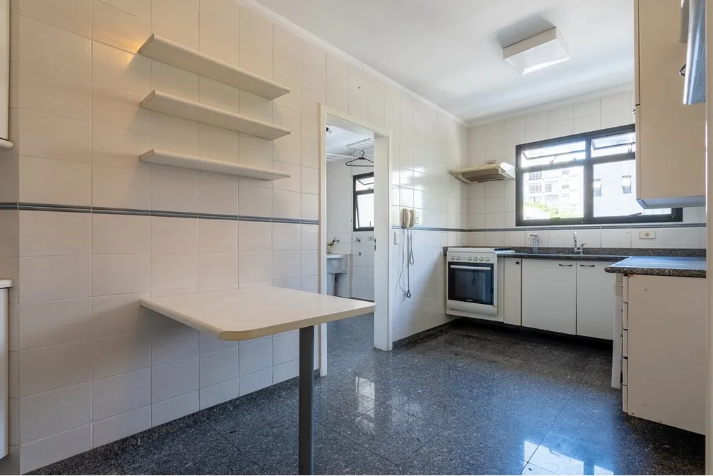 Imagem Apartamento à venda em São Paulo, Moema, com 4 quartos, 178m2