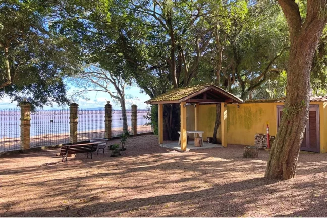 Imagem Casa em Condomínio para venda no bairro Pedra Redonda em Porto Alegre