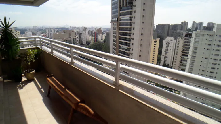 Imagem Apartamento com 3 Quartos à Venda, 248 m² em Vila Suzana - São Paulo