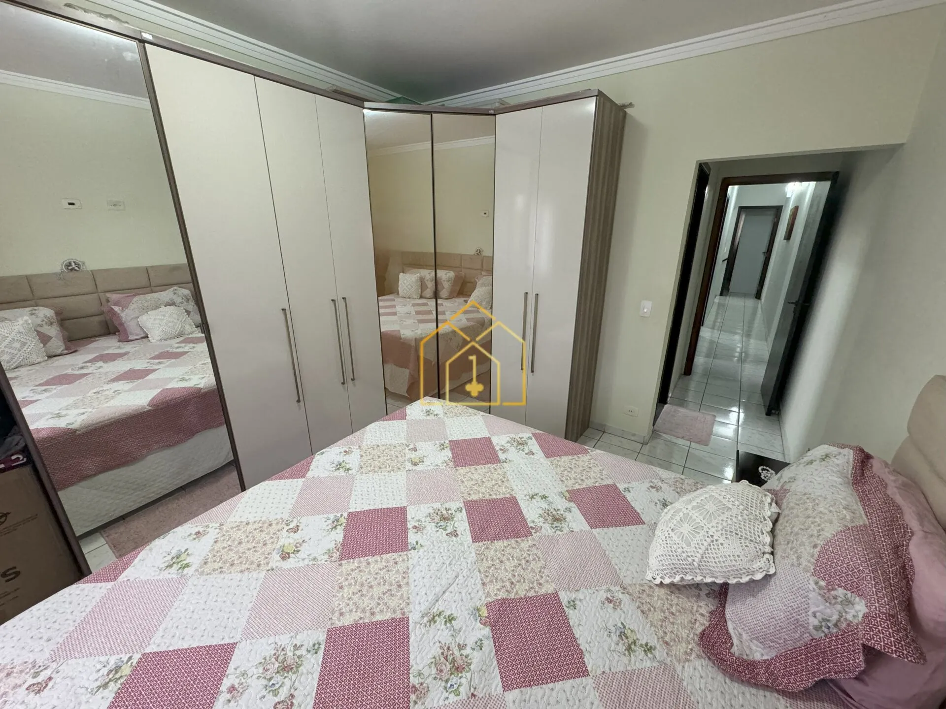 Imagem Sobrado à venda 177 m² 3 quartos 1 suíte 2 vagas | Jardim Stella - Santo André - SP