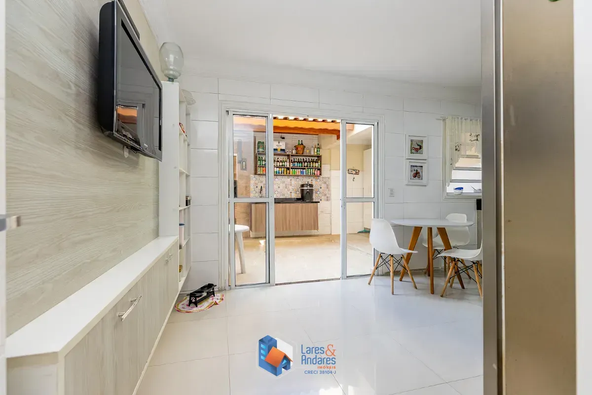 Imagem Casa para venda em Vila Gumercindo com 3 quartos, sendo 3 suítes, 165m²