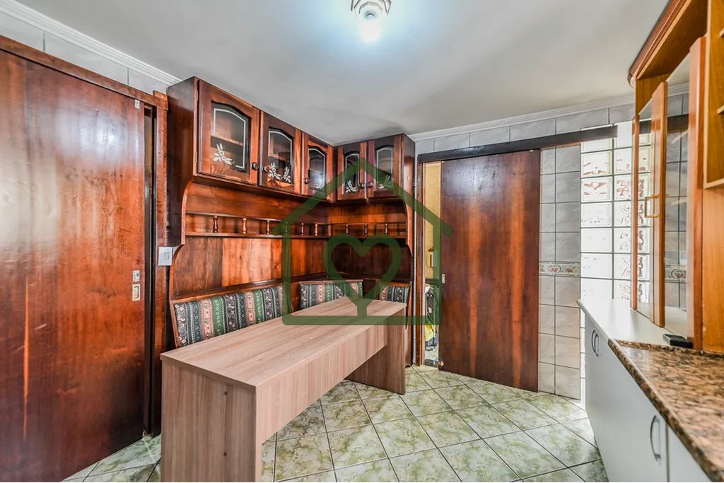 Imagem Descubra o lar dos seus sonhos em Santa Tereza, Porto Alegre!* 
 
Apresentamos uma incrível Casa no...