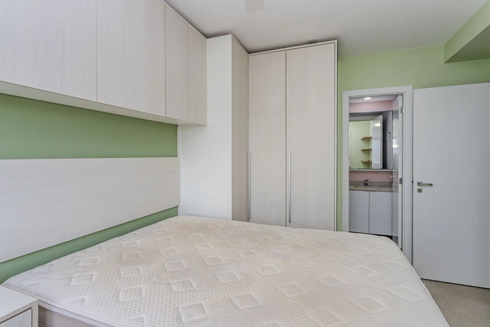 Imagem Apartamento no Jardim Lindóia de 2 dormitórios vaga e infra