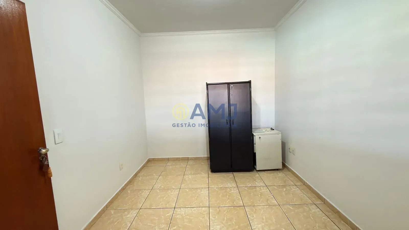 Imagem SOBRADO AMPLO À VENDA | VILA LUCY - GOIÂNIA