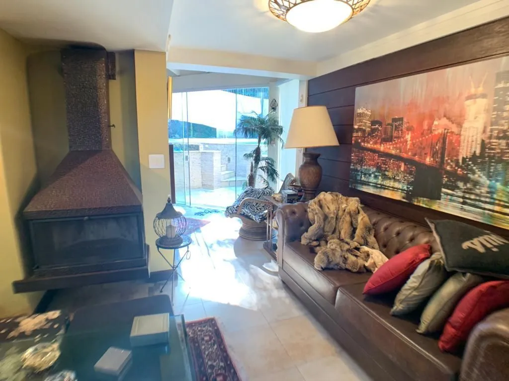 Imagem Casa para Venda - 420m², 3 dormitórios, sendo 1 suites, Ipanema