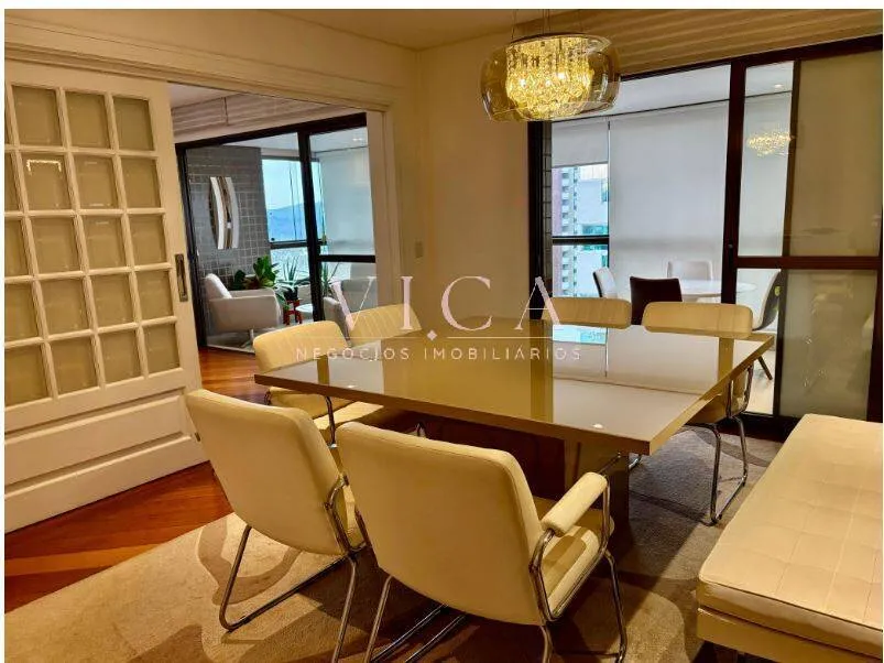 Imagem Apartamento mobiliado com 287 m² a venda por R$ 4.000.000 Alphaville/SP