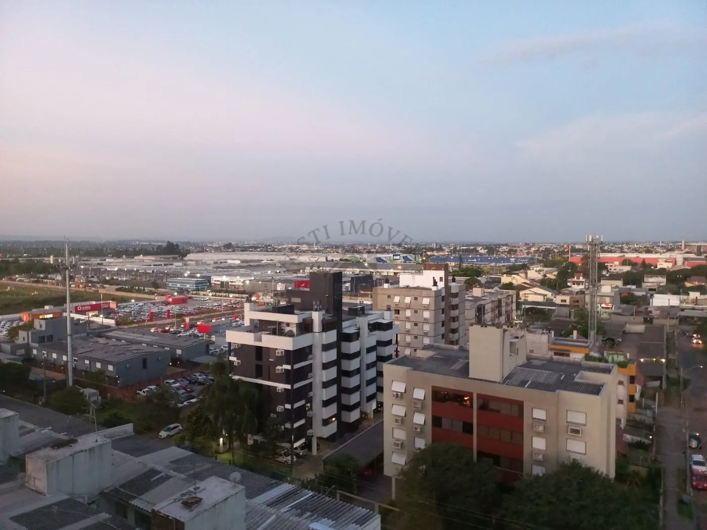 Imagem Apartamento 3 quartos para Venda no bairro Jardim Lindóia em Porto Alegre