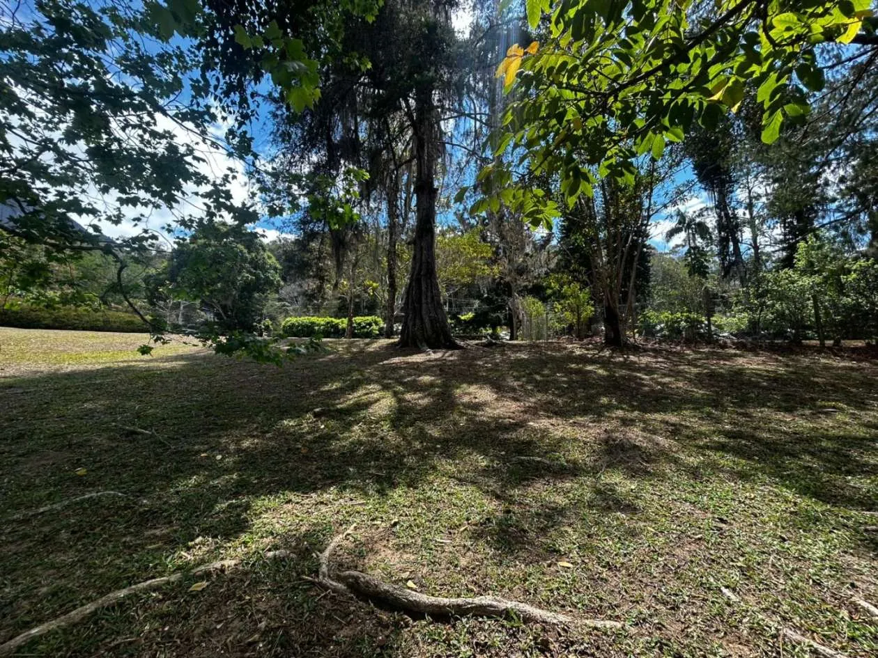 Imagem Casa para Venda em Petrópolis / RJ no bairro Araras