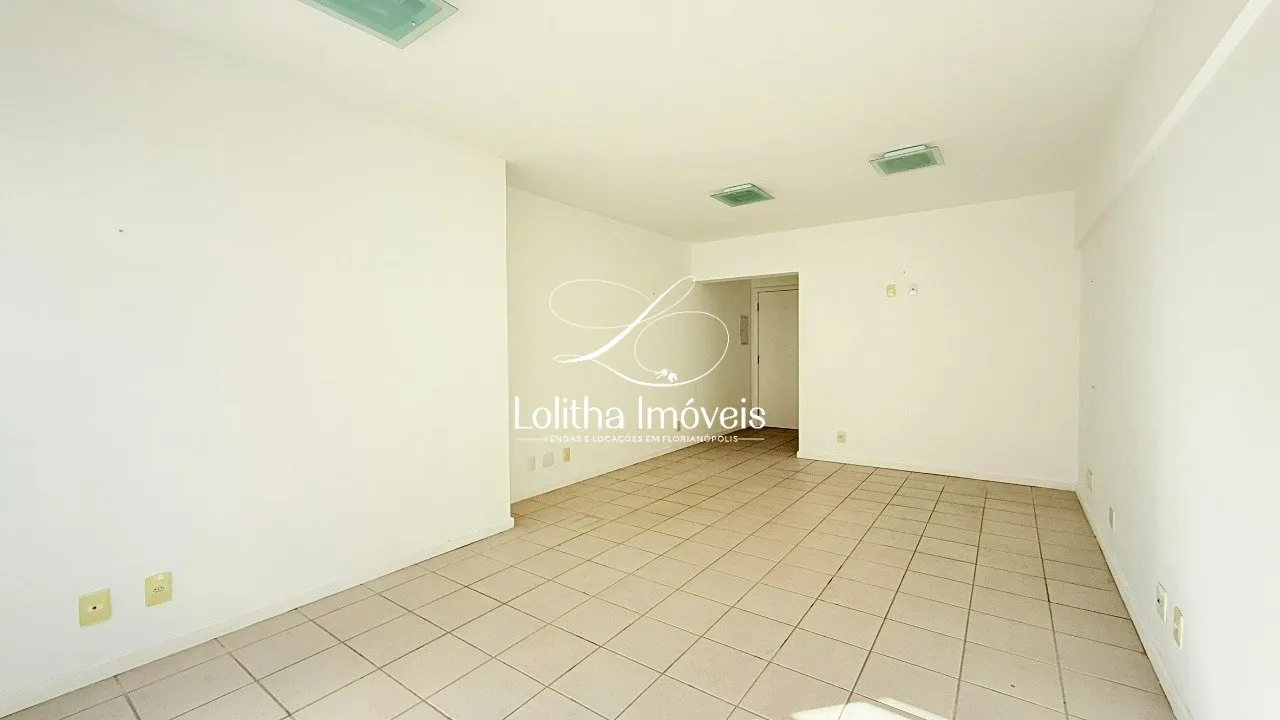 Imagem SALA COMERCIAL NO CENTRO DE FLORIANÓPOLIS/SC PARA VENDA OU LOCAÇÃO
