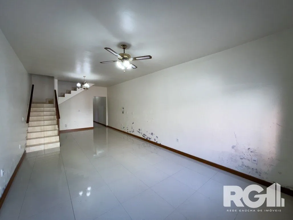Imagem Casa 4 dormitórios na Azenha.