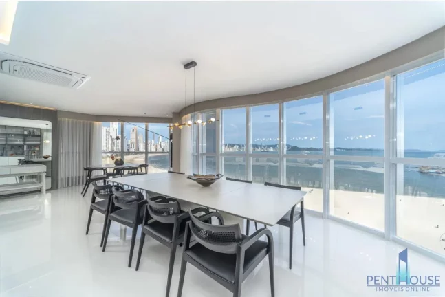 Imagem Apartamento Frente Mar para Venda em Balneário Camboriú, CENTRO, 4 dormitórios, 4 suítes, 6 banheiros, 4 vagas