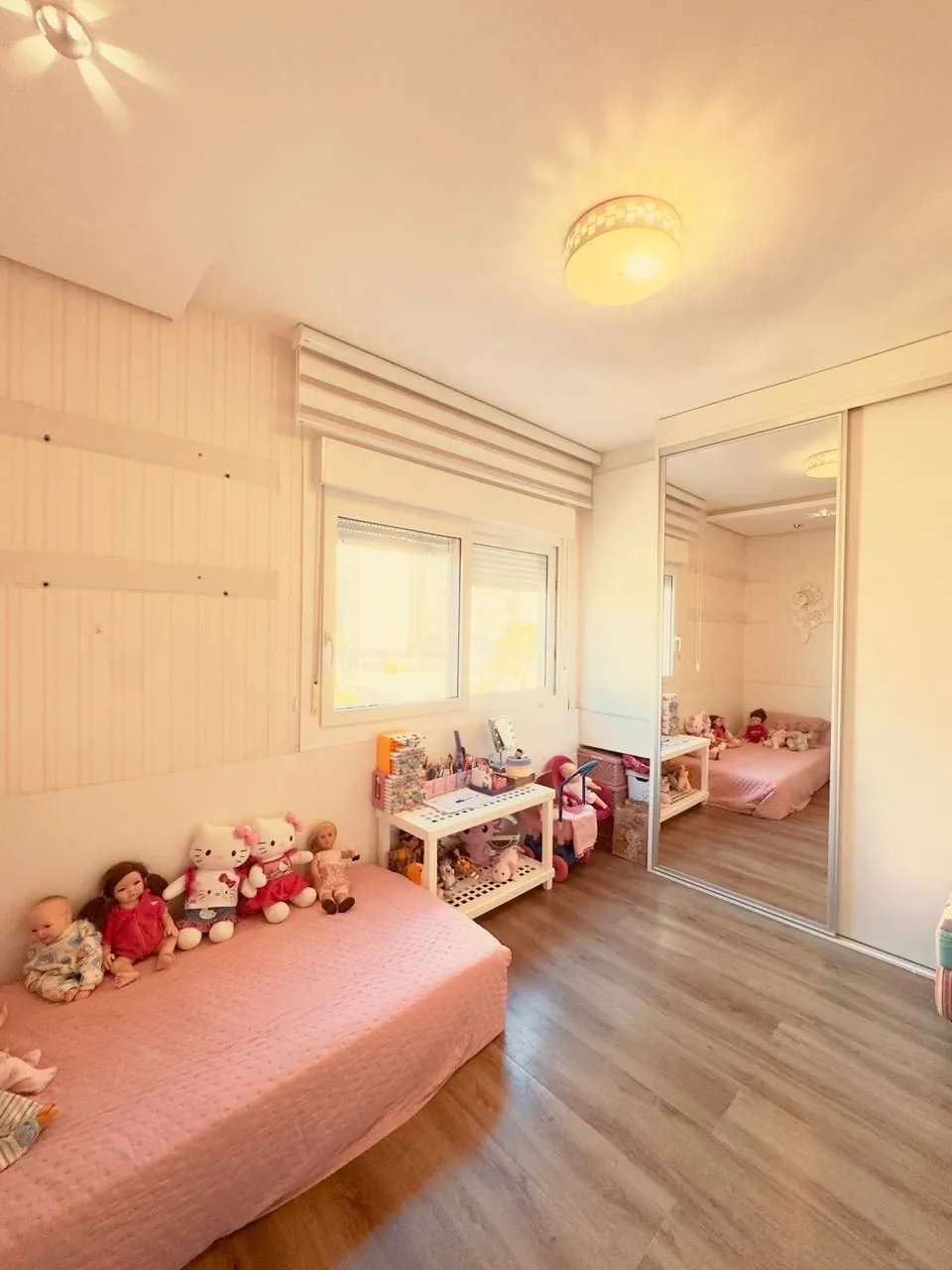 Imagem ️ BELÍSSIMO APARTAMENTO NO QUARTIER CABRAL - ALTO PADRÃO EM PORTO ALEGRE