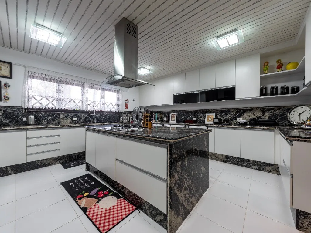 Imagem Casa em Campos do Jordão-SP, casa e jardim Manancial Campos do Jordão SP, casa com 4 quartos e 4 suítes em Campos do Jordão sp, casa 4 dormitórios