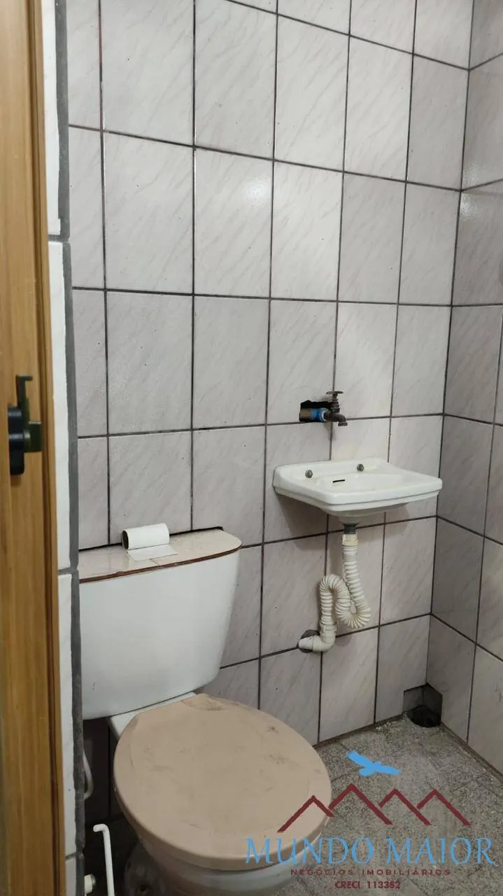 Imagem Assobradada Confortável 230m² em Bairro Simples e Prático!