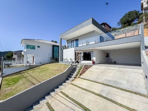 Foto do imóvel Casa à venda, 199 m² por R$ 1.190.000,00 - Albuquerque - Teresópolis/RJ