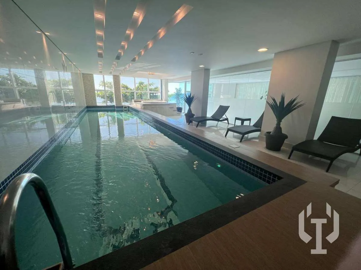 Imagem Apartamento à venda, no PALAZZO DEL MARE em Itapema, Meia Praia, com 4 quartos, 240m2