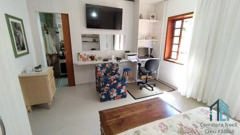 Imagem (PERMUTA) Sobrado, são 03 sobrados no mesmo terreno de 484 m², com espaço para mais construção no Alto da XV em Curitiba PR