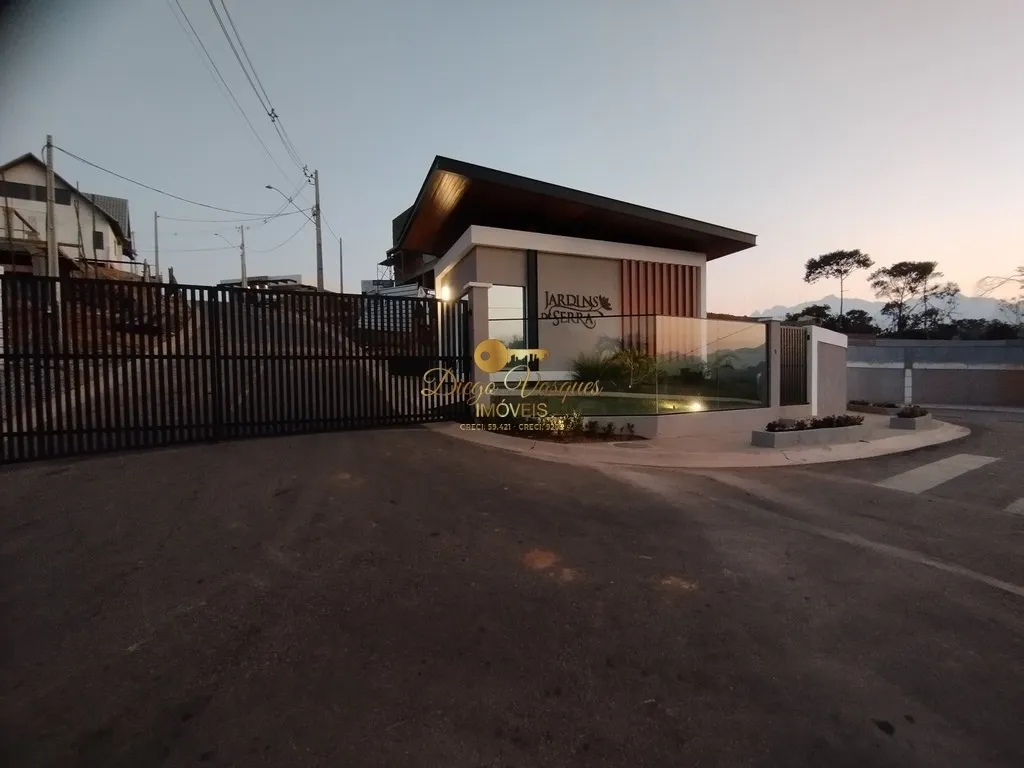 Imagem Terreno em Condomínio para Venda em Teresópolis / RJ no bairro Ermitage