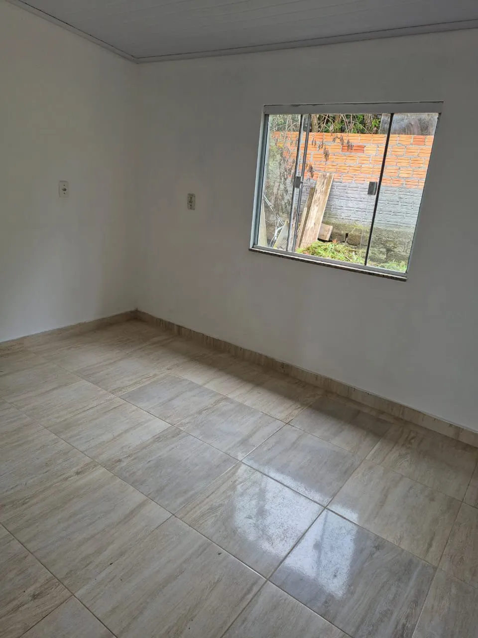 Imagem Casa de 44m a venda no bairro Estalagem em Viamão