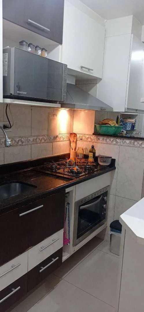 Imagem Apartamento com 2 dormitórios à venda, 51 m² por R$ 210.000,00 - Jardim Silvestre - Guarulhos/SP