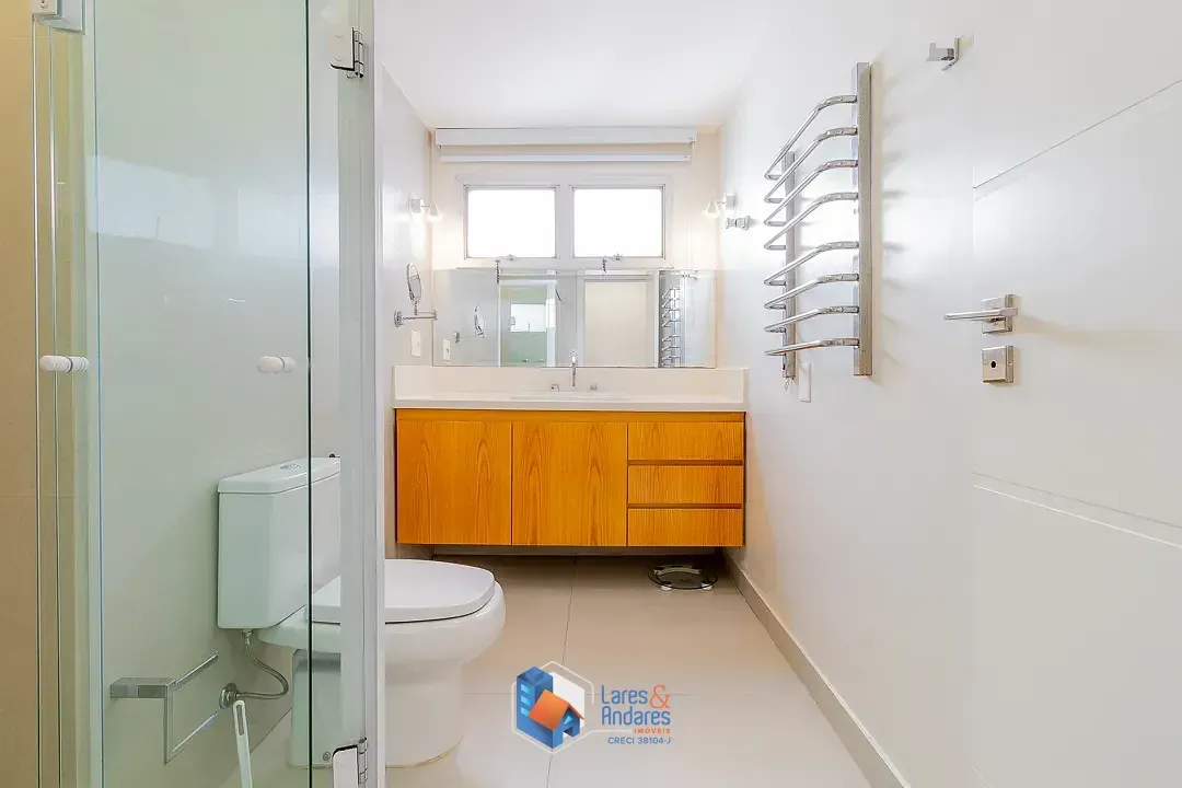 Imagem Apartamento para venda e locação em Santo Amaro com 3 quartos, sendo 1 suíte, 154m²