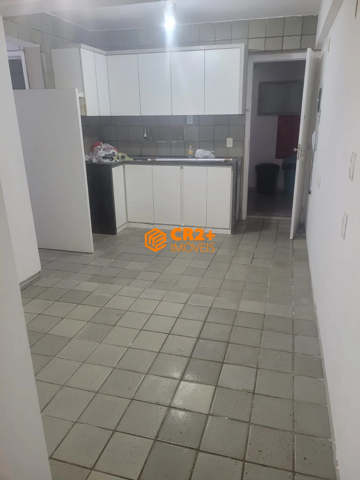 Imagem Vendo apartamento na Avenida Boa Viagem, 03 quartos, 01 suíte, em Boa Viagem- 98