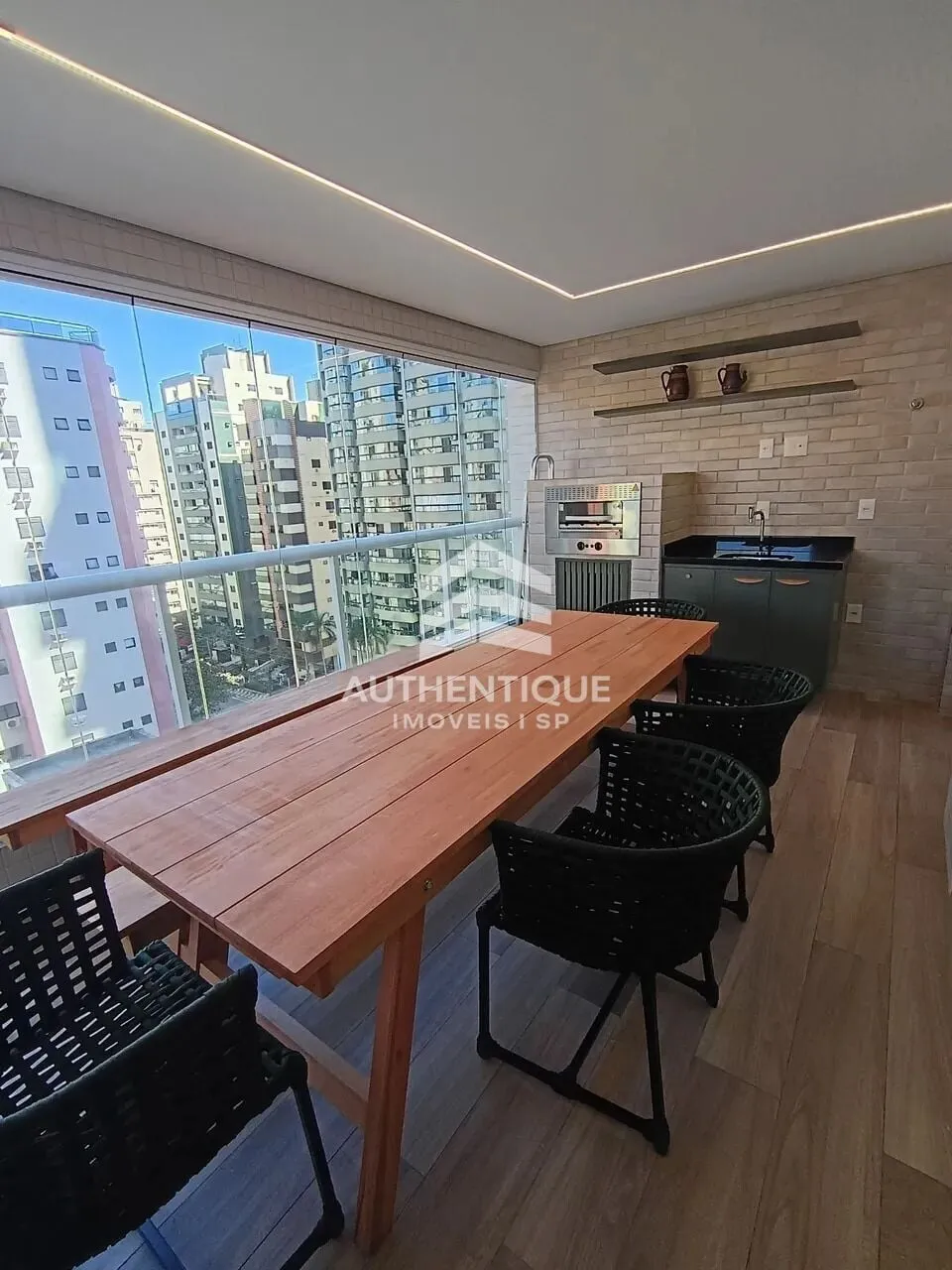 Foto do imóvel ILHA DE MALTA APARECIDA SANTOS - Apartamento à venda em Avenida Almirante Cochrane, 32 - Aparecida, Santos - SP