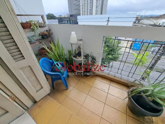 Imagem Apartamento à venda com 78m², 3 quartos, 2 banheiros e varanda por R$335.000,00 na Vila Mathias em Santos