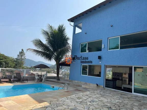 Imagem Sobrado com 4 suítes à venda por R$ 950.000 - Perequê-Mirim - Ubatuba/SP