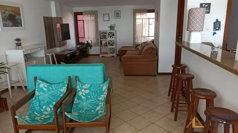 Imagem Casa à venda no Ingleses, de frente para o mar, Florianópolis/SC