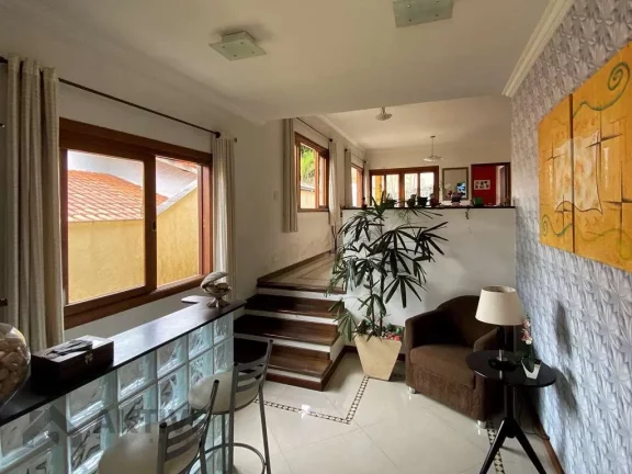 Imagem Casa de Condomínio em Granja Viana - Cotia