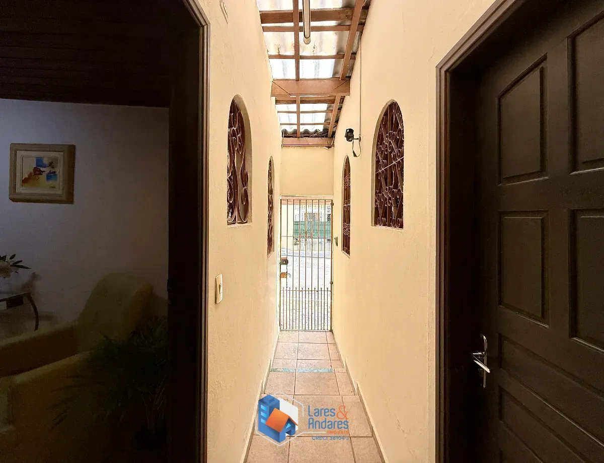 Imagem Casa comercial para venda em Interlagos, 187m²