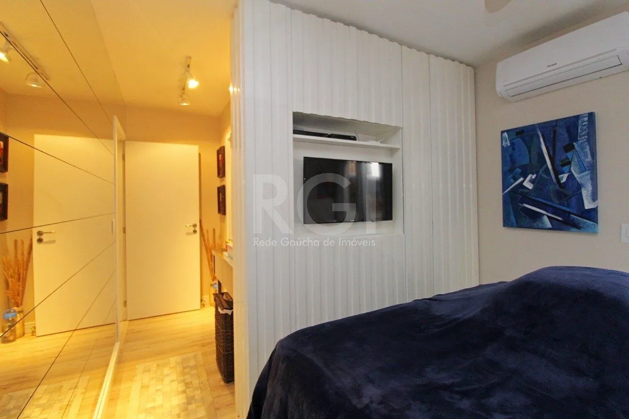 Imagem Cobertura para Venda - 106.84m², 3 dormitórios, sendo 2 suites, Petrópolis
