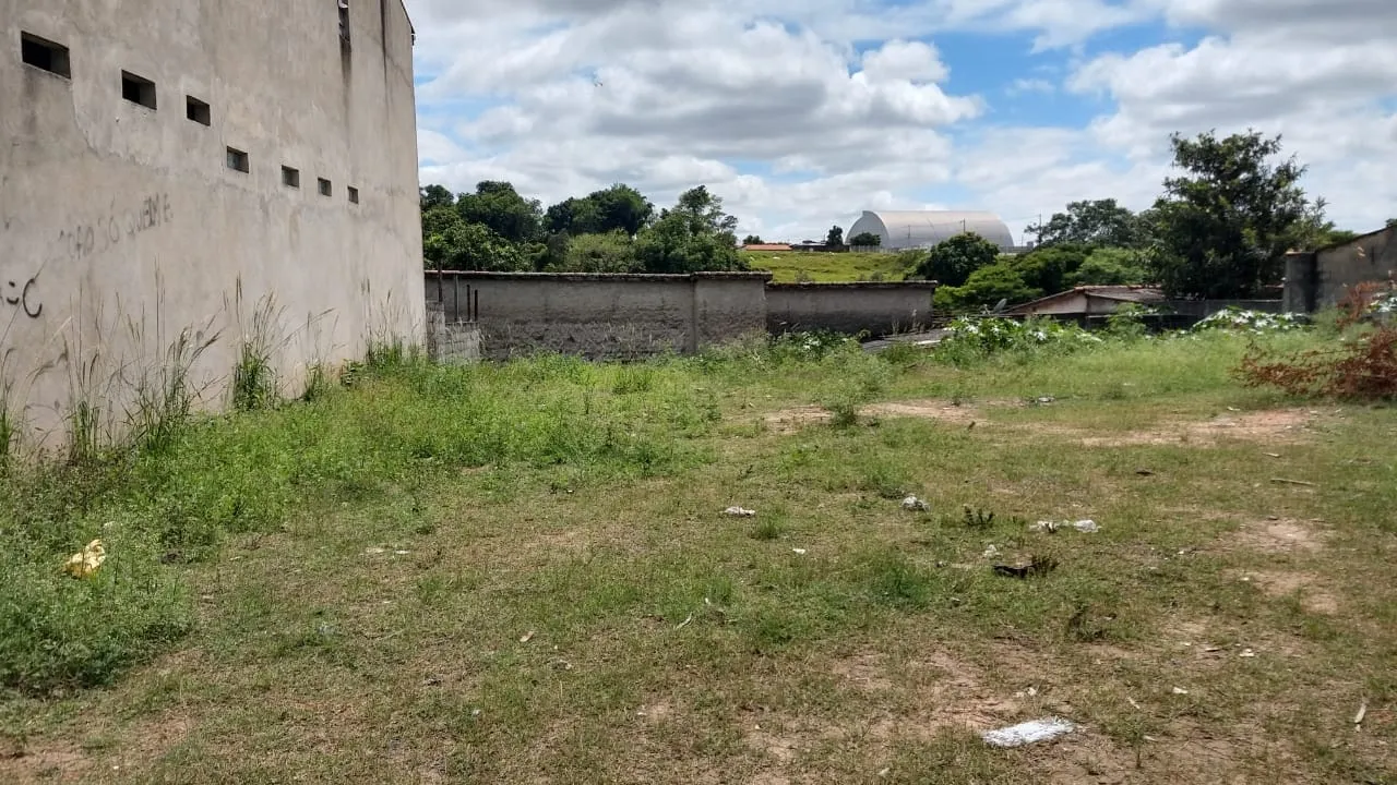 Imagem Terreno à venda 250M², Conjunto Residencial Araretama, Pindamonhangaba - SP