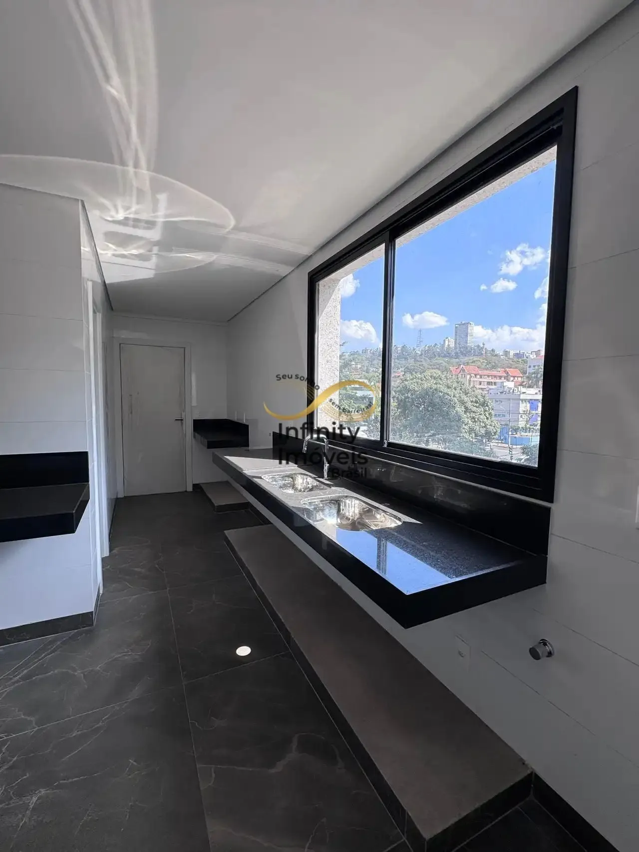 Imagem TEA MONDE LOURDES - Apartamento à venda no bairro Lourdes - Belo Horizonte/MG