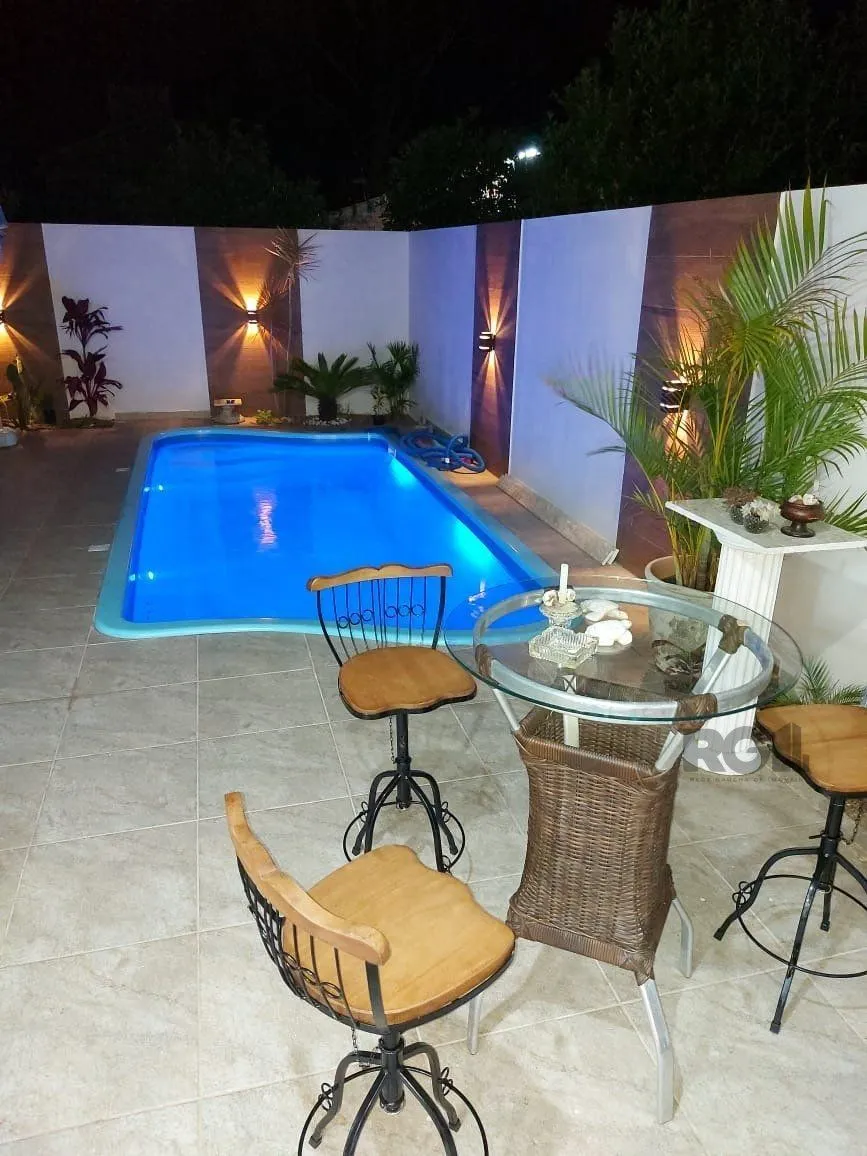 Imagem CASA ALTO PADRÃO - BALNEÁRIO -SÃO LOURENÇO DO SUL - RS