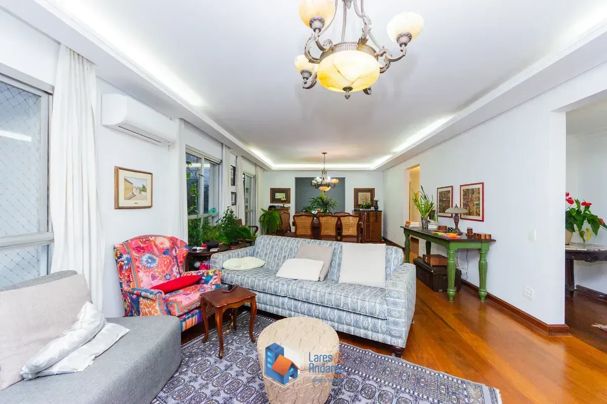 Imagem Apartamento para venda em Campo Belo com 4 quartos, sendo 1 suíte, 180m²