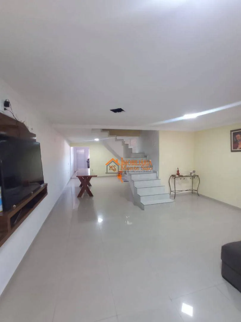 Imagem Sobrado com 5 dormitórios à venda, 200 m² por R$ 650.000,00 - Parque Flamengo - Guarulhos/SP