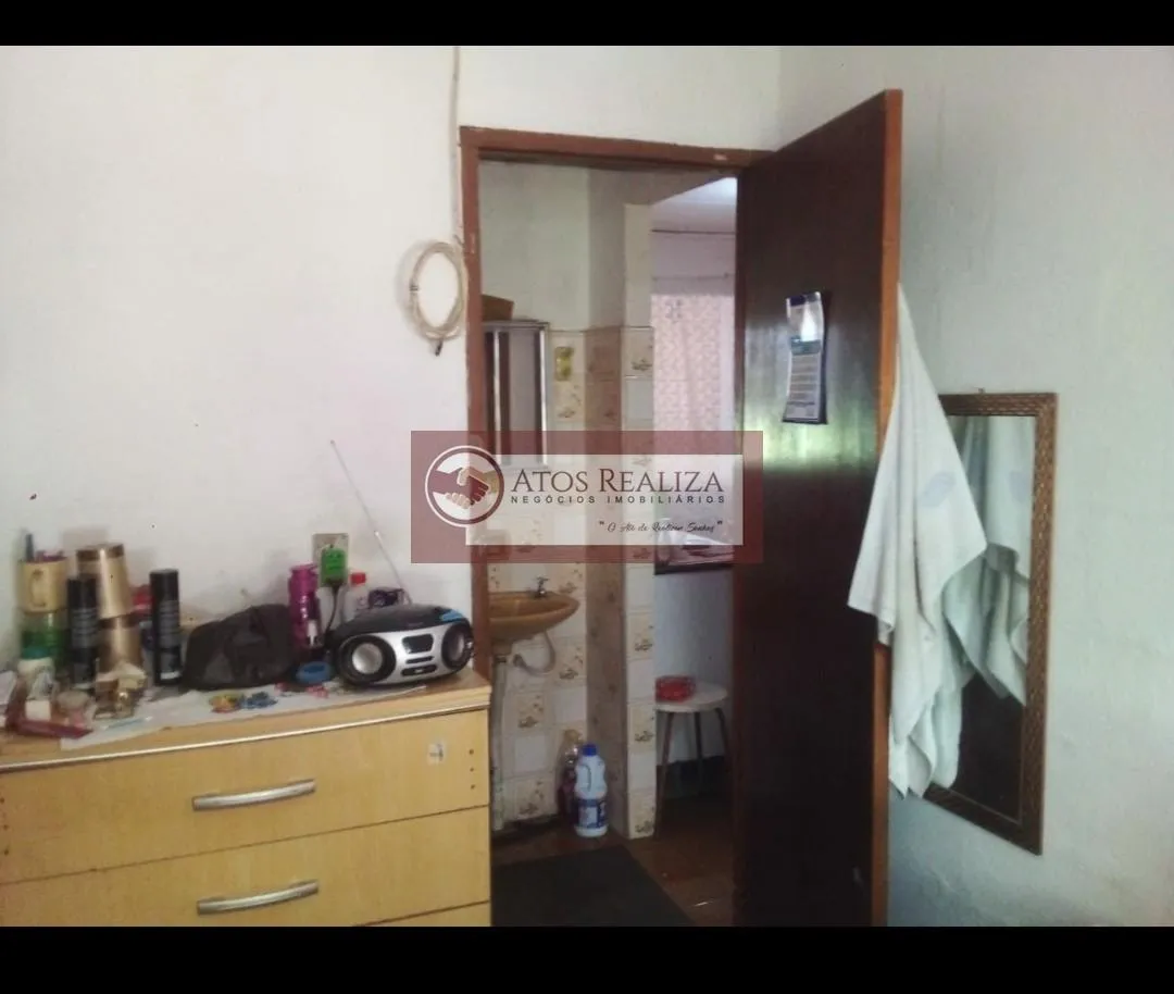 Imagem EXCLUSIVO: vendo super Oportunidade na região do Grajau. Vendo Casa com 150m2, Sendo 3 Dormitórios, Sala, Copa e Cozinha, Área de Sevicio, Banheiro, 2 vagas de Garagens, valor de Oportunidade R$. 320k, Confira!!