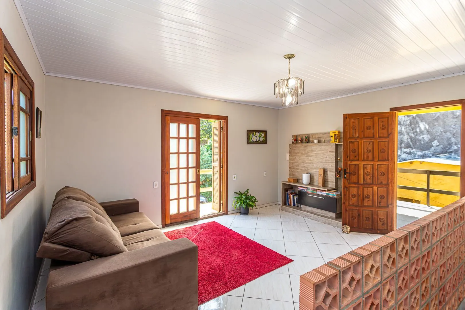 Imagem Casa sobrado em Viamão com loja e apartamento
