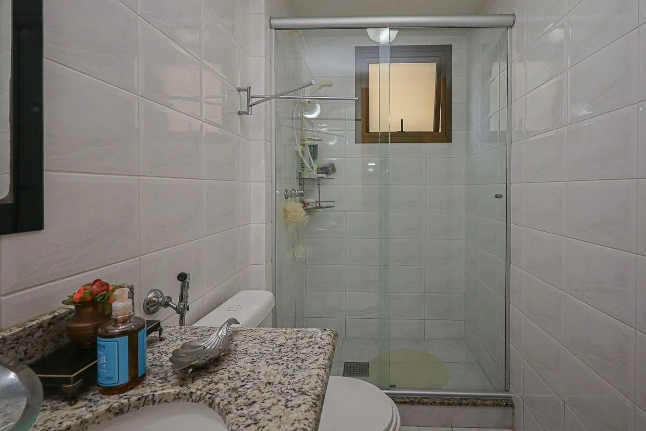 Imagem Apartamento 03 quartos de frente com sacada e com garagem