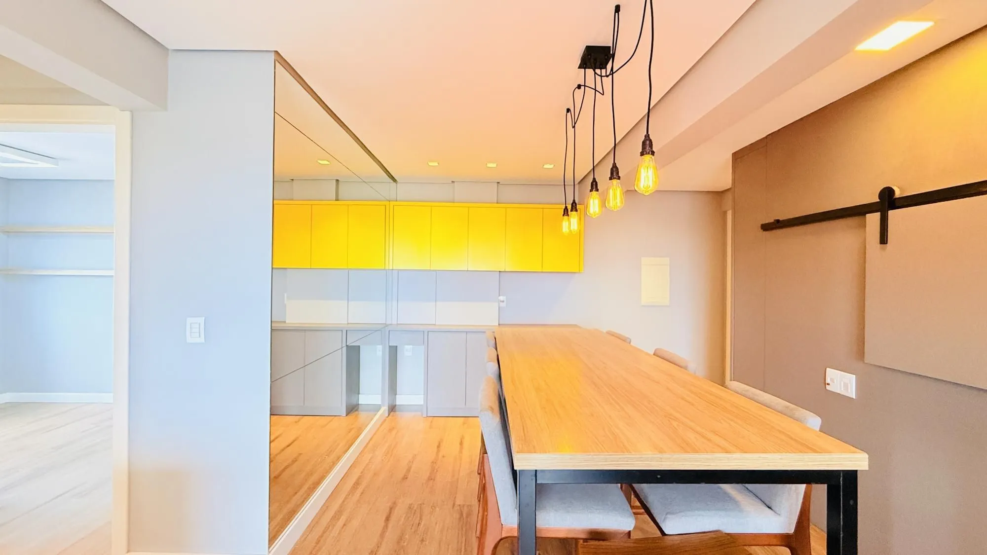 Imagem Apartamento para comprar com 2 dormitórios sendo 1 suíte