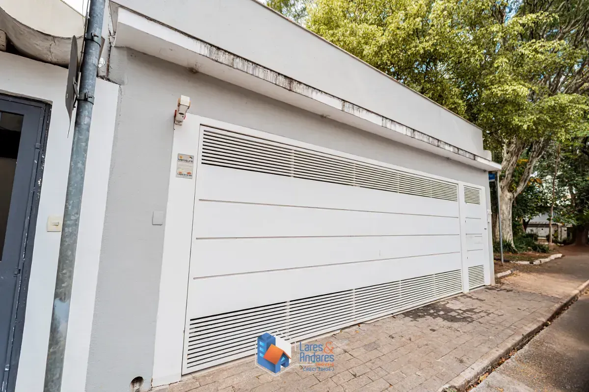 Imagem Casa para venda em Chácara Santo Antônio (Zona Sul) com 2 quartos, sendo 1 suíte, 140m²
