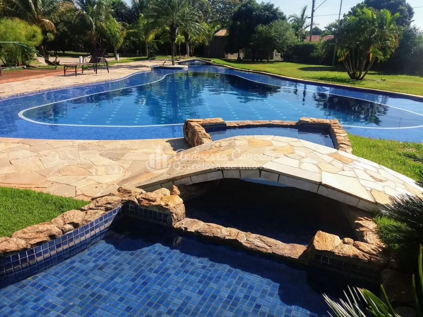 Imagem Chácara com 3 dormitórios à venda, 2400 m² por R$ 2.299.000,00 - Zona Rural - Guapiaçu/SP