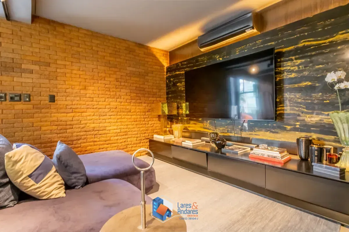 Imagem Duplex para venda em Cerqueira César com 2 quartos, sendo 2 suítes, 197m²