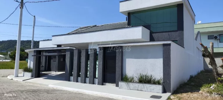 Imagem Casa Luxuosa 300m² - Condomínio Mansões Varanda, RJ