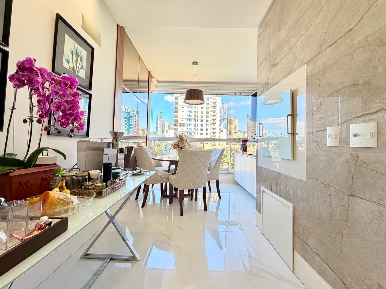 Imagem Apartamento à venda com 170m2 por R$ 4.500.000,00